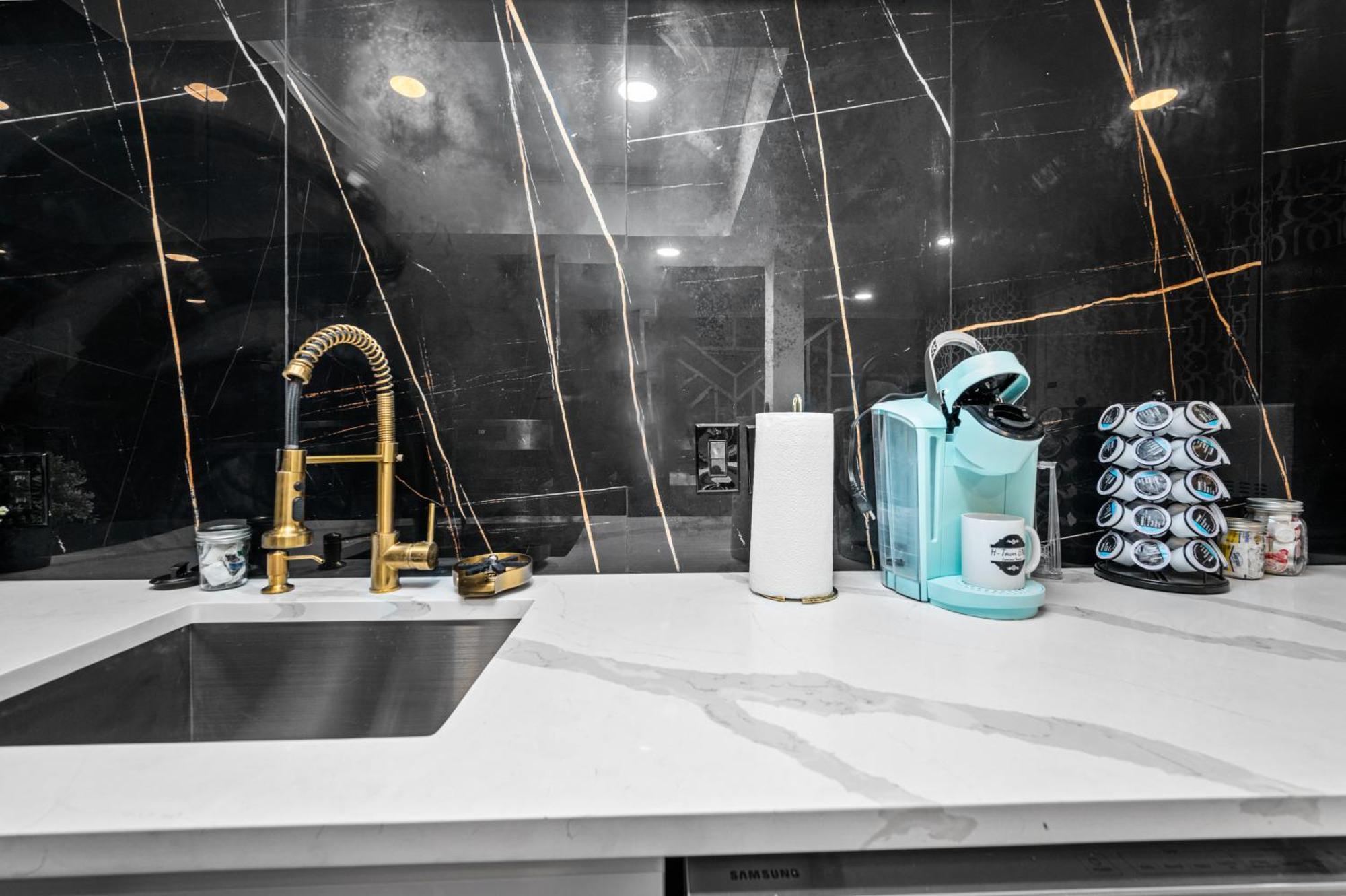 شقة Bright & Airy Apt Close To Everything With Free Park هيوستن المظهر الخارجي الصورة
