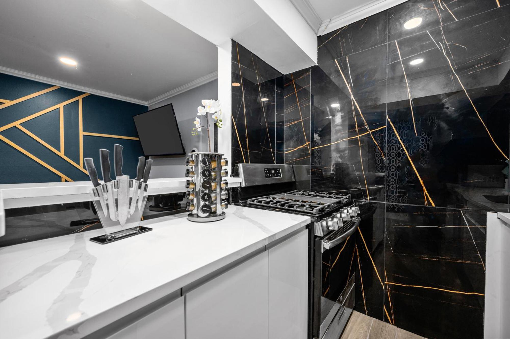 شقة Bright & Airy Apt Close To Everything With Free Park هيوستن المظهر الخارجي الصورة